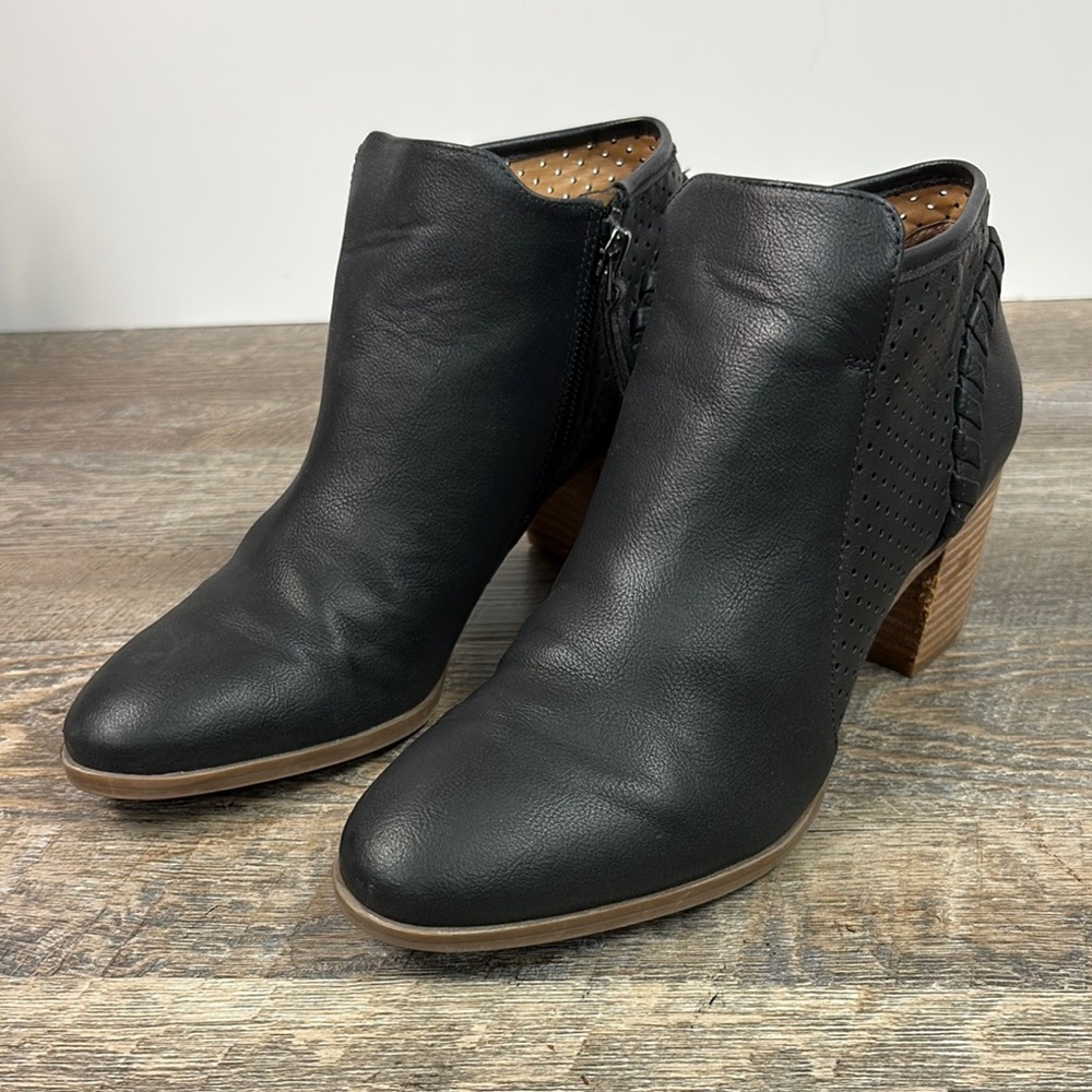 Franco Sarto BUFFY Ankle Boots Size 6